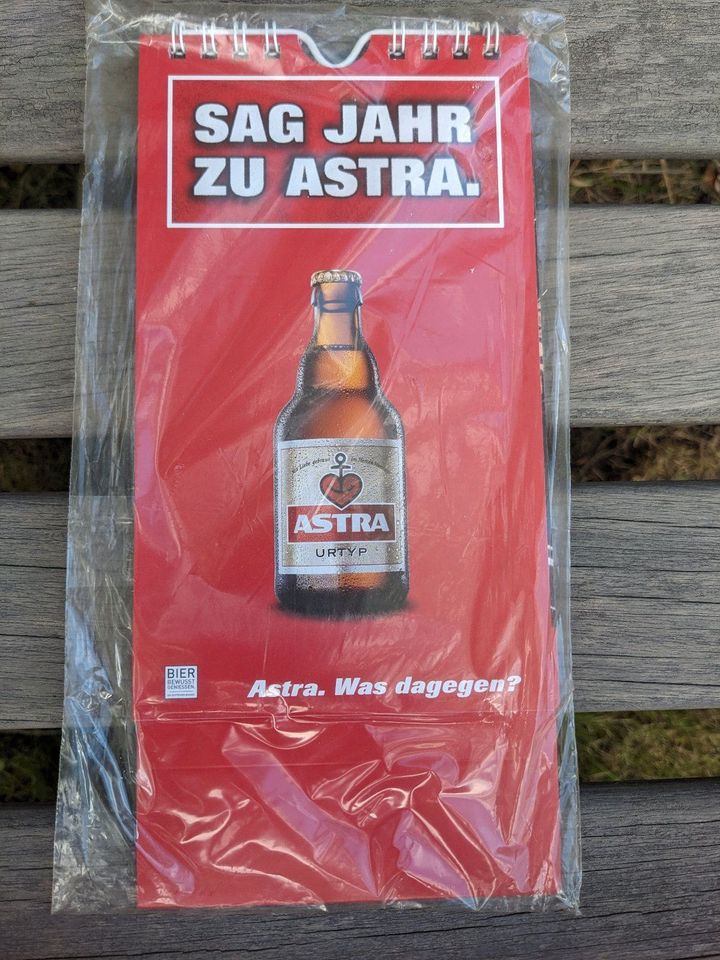 Astra Bier Tischkalender 2011 / 12 Postkarten NEU rar in Berlin