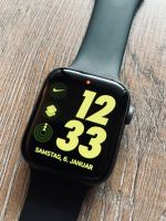 Apple Watch Series 4 - GPS - 44 mm + Zubehör Nordrhein-Westfalen - Menden Vorschau