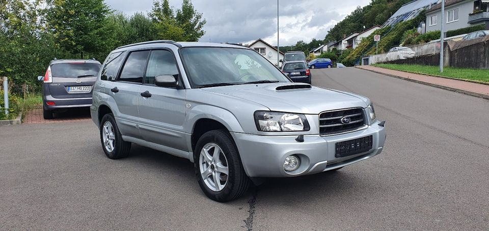 Subaru Forester 2.0 XT Turbo 4WD, Tüv&Zahnr. Neu, AHK,Klima,Pano in Siegen