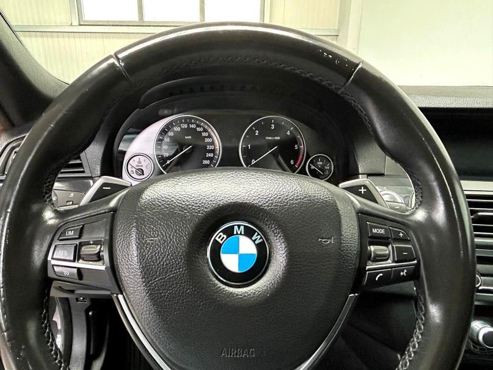 BMW 525 Baureihe 5 Lim. 525 d xDrive LED Volleder Si in Hallschlag