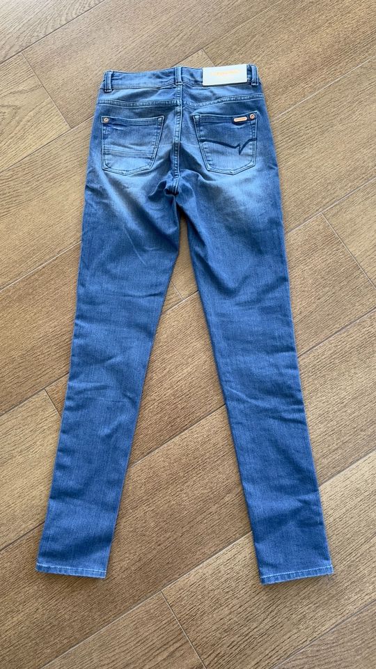 Vingino Jeans, Mädchen, stretch, Gr. 152 in Icking