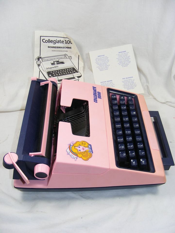 selten - Barbie Schreibmaschine Collegiate 1000 in Hermeskeil