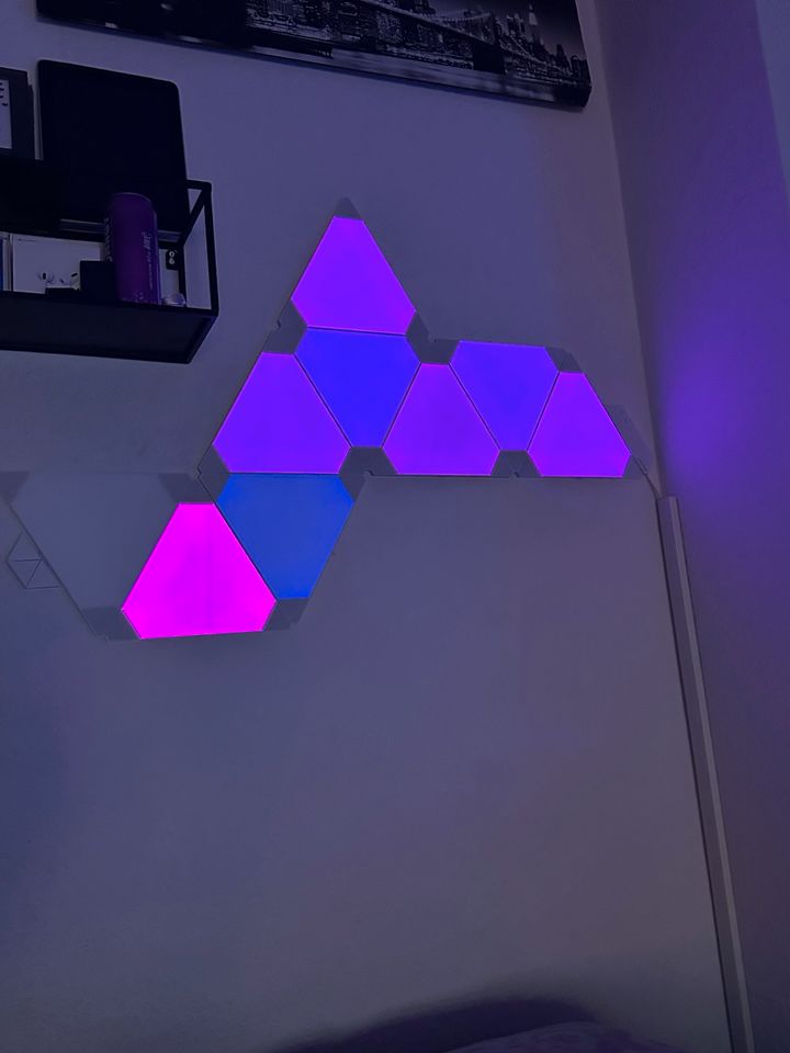 Nanoleaf 9 Stück mit Musikrythmus Modul in Bochum