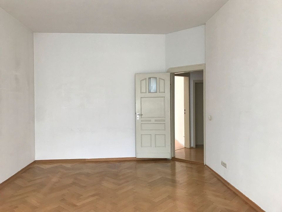 (57) 2 Zimmer Erdgeschoss mit Balkon in der Harnackstraße 8 in Magdeburg in Magdeburg