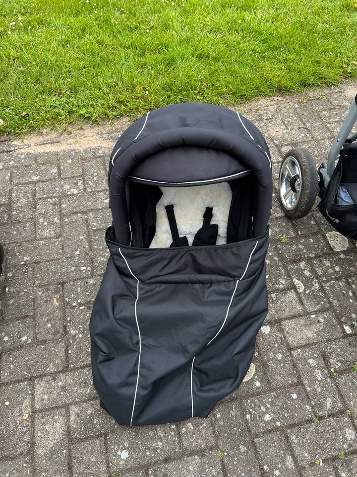 Bergsteiger Capri Kinderwagen in Lienen