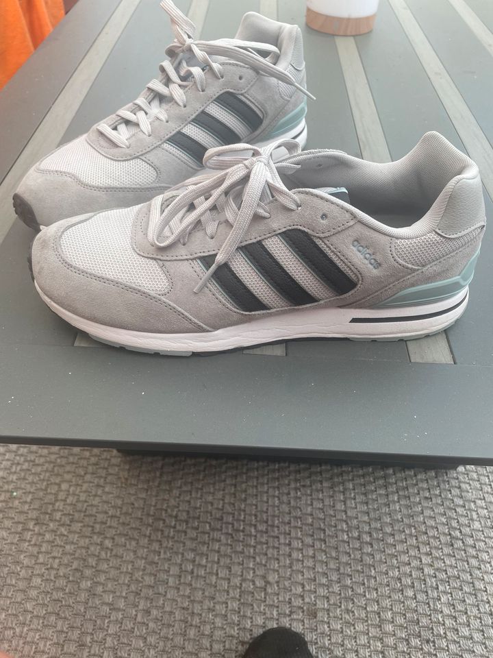 Adidas Sneaker Run 80‘s in TOP Zustand in Salzwedel