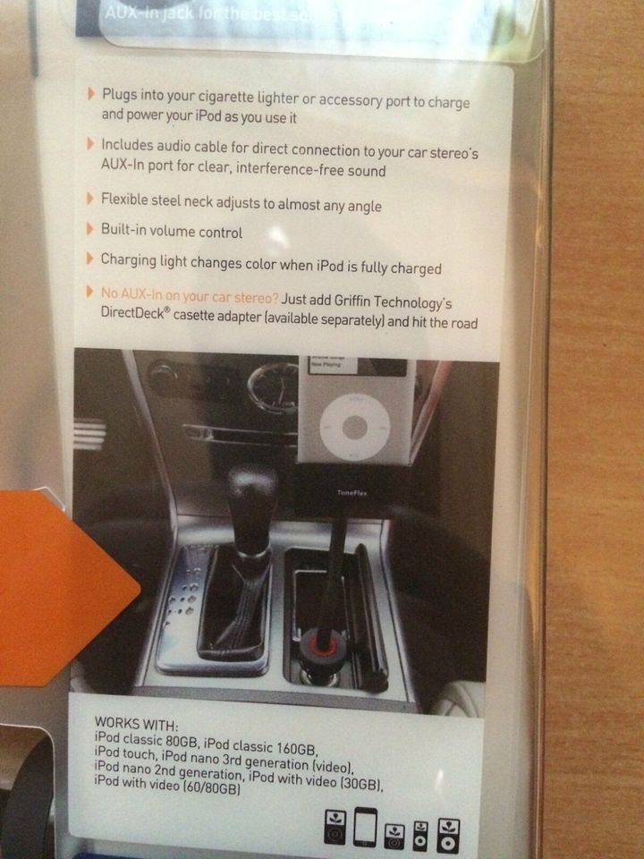 iPod Autohalterung mit AUX und Charger TuneFlex in Kipfenberg