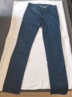 Levi's Jeans Mid Rise Skinny Demi Curve 26/30 dunkelblau Hessen - Korbach Vorschau