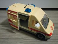 Playmobil Krankenwagen Ambulance 4221 Nordrhein-Westfalen - Solingen Vorschau