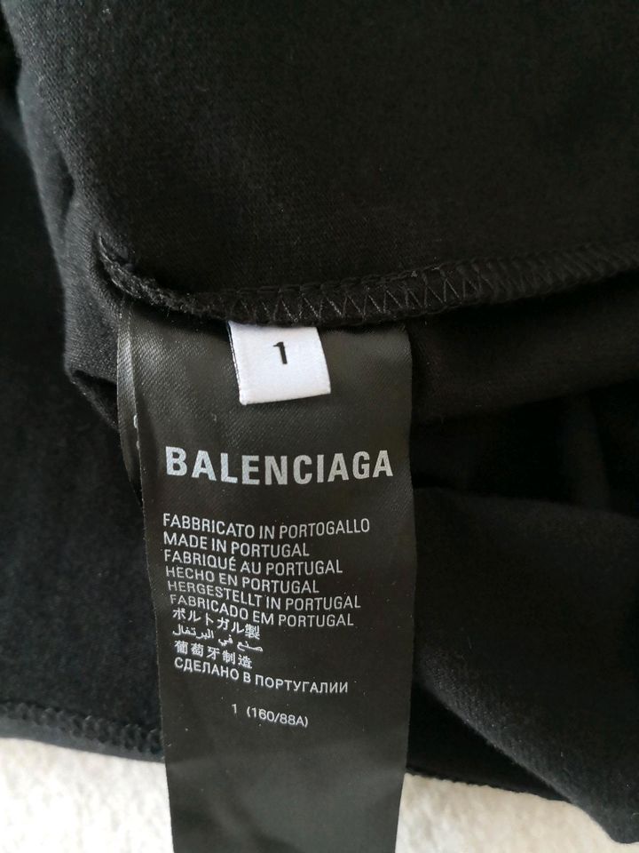 Balenciaga Mirror Shirt oversize mit Rechnung in Offenbach