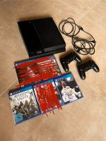 PS4 500Gb mit 2 Controllern und 2 Spielen Nordrhein-Westfalen - Burbach Vorschau