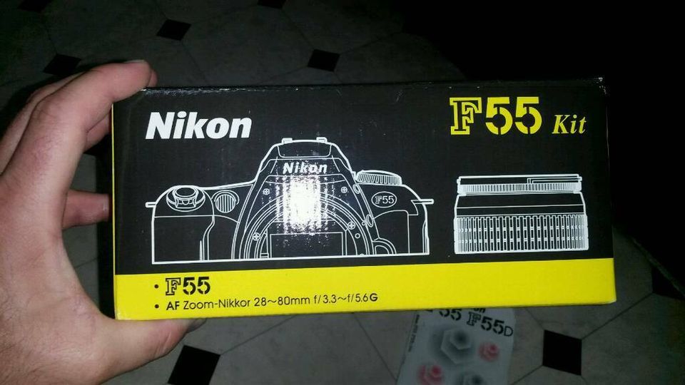 Nikon F 55 Spiegelreflexkamera nicht digital in Calden