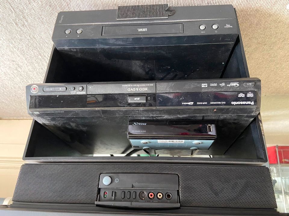 Loewe VHS Videorecorder view vision 6002 in Berlin