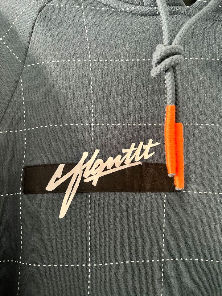 Flgntlt Equal Hoodie in Berlin