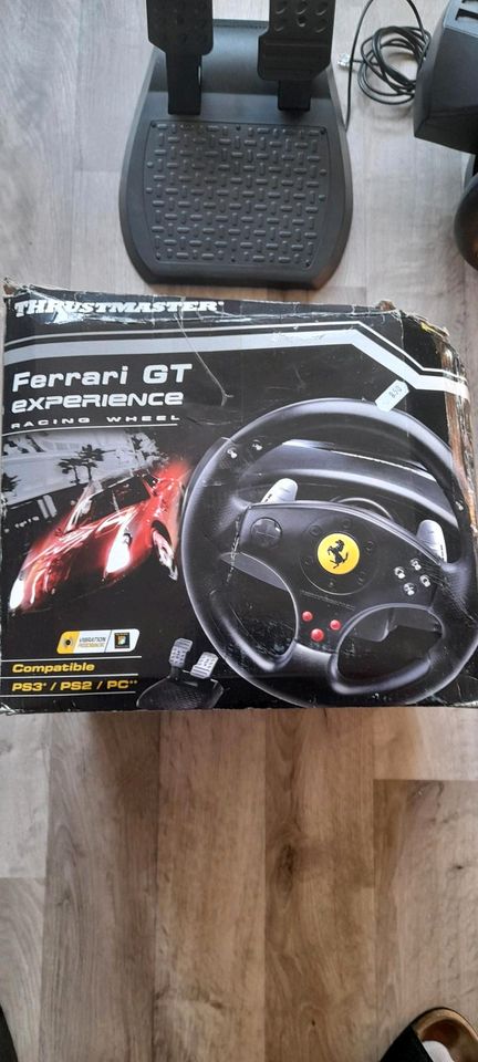 THRUSTMASTER FERRARI GT LENKRAD in Hamburg