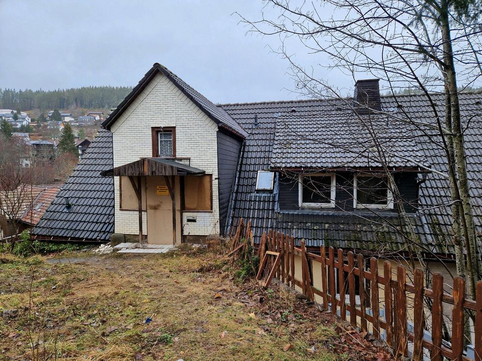 Renovierungsbedürftiges Mehrfamilienhaus in Lenzkirch