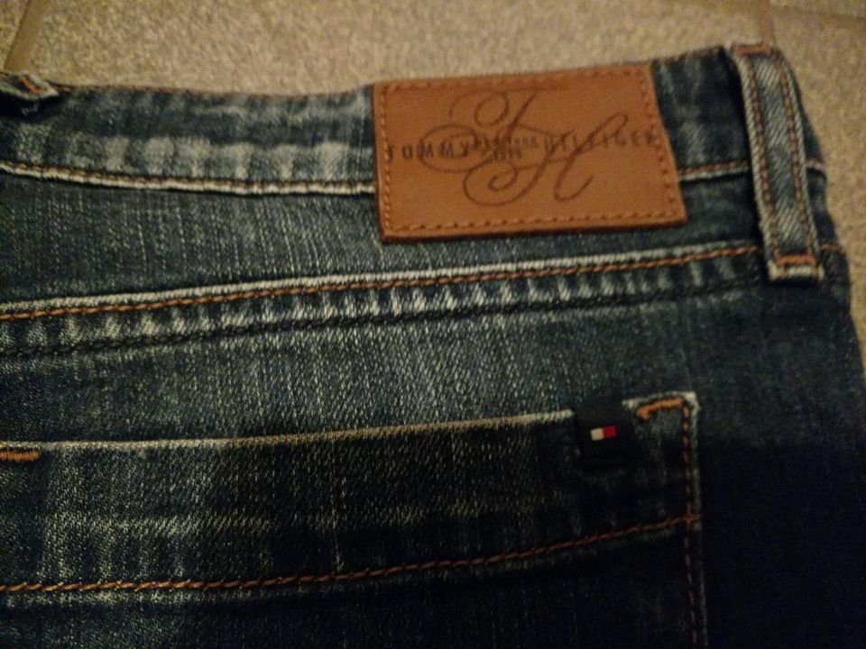 Tommy Hilfiger Jeans Rome 28/32 in Bielefeld