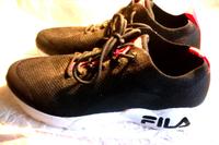 FILA Herrenschuhe dunkelblau rot Links Größe 44 Rechts Größe 45 Bayern - Velden Mittelfr. Vorschau