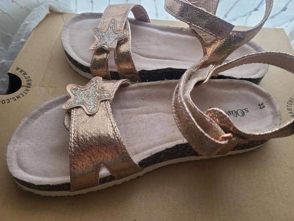 S.Oliver soft foam Riemchen Sandalen gold Gr.33 in Berlin