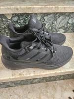 Herren Adidas Schuhe Größe 44 Hessen - Flörsheim am Main Vorschau
