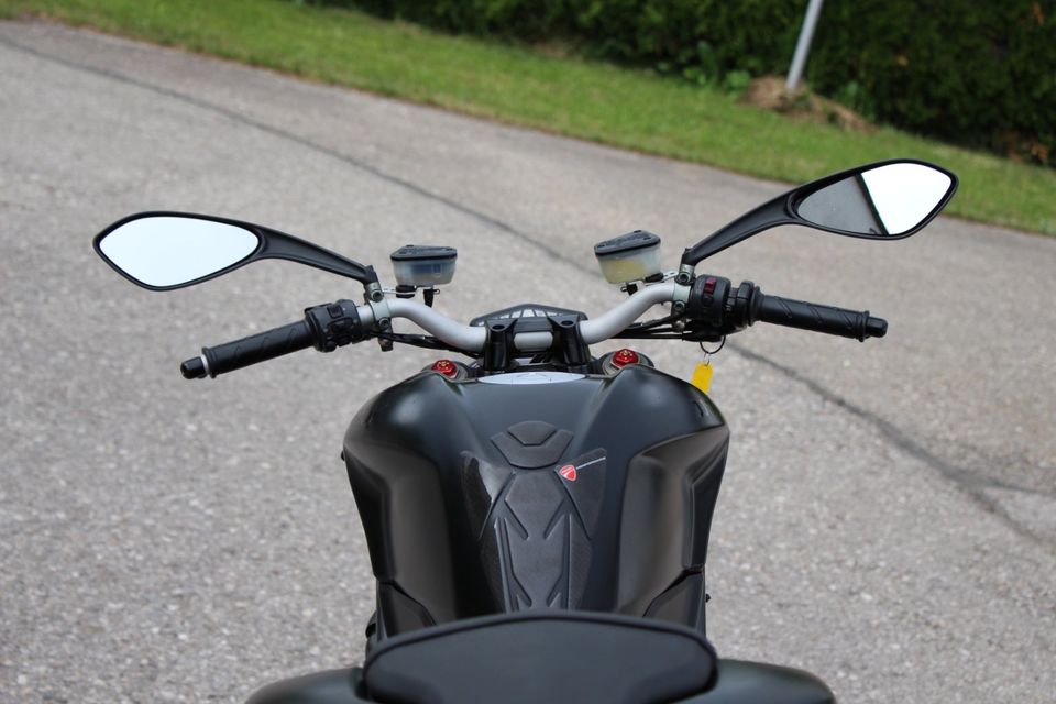Ducati Streetfighter 848 + Extras + Bike Ankauf & Finanzierung in Dachau