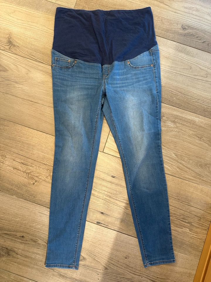 Umstandsjeans und Größe 48 von H&M zu verschenken in Cremlingen