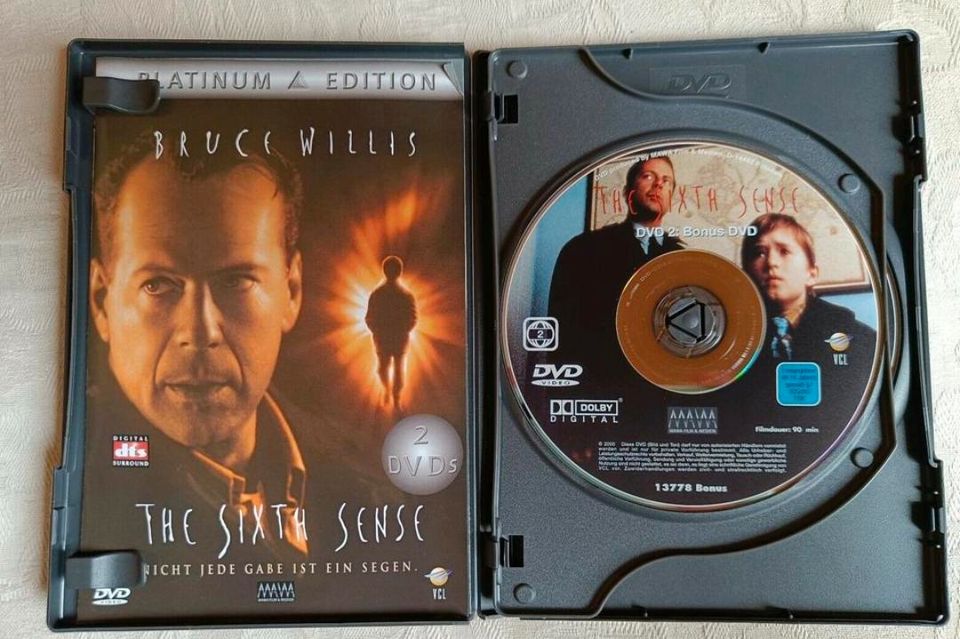 -- The Sixth Sense Platinum Edition 2  DVDs - Guter Zustand -- in Winsen (Aller)