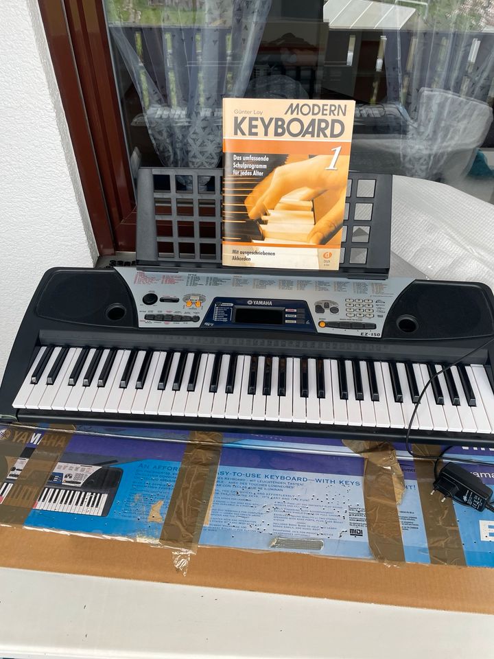 yamaha keyboard ez 150 in Egenhofen