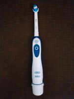 Oral B Braun Typ 3744 elektrische Zahnbürste, Batterie austauschb Bayern - Erlangen Vorschau