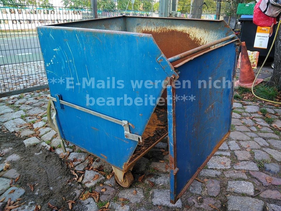 Metallkisten Box Mulde Container Schütt Kübel in Berlin