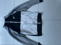 Schwarz/Grau/Weiß Nike Jacke Hessen - Neu-Isenburg Vorschau