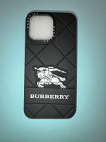 iPhone 15 Pro Max Hülle BURBERRY (NEU UND UNGEBRAUCHT) München - Maxvorstadt Vorschau