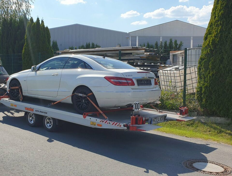 KFZ PKW/LKW Überführung, Autotransport, Abschleppwagen in Menden