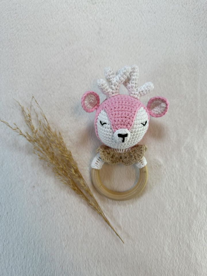 Amigurumi◆Reh◆Personalisierte Schnullerkette◆Rassel◆Spielzeug in Niederzier