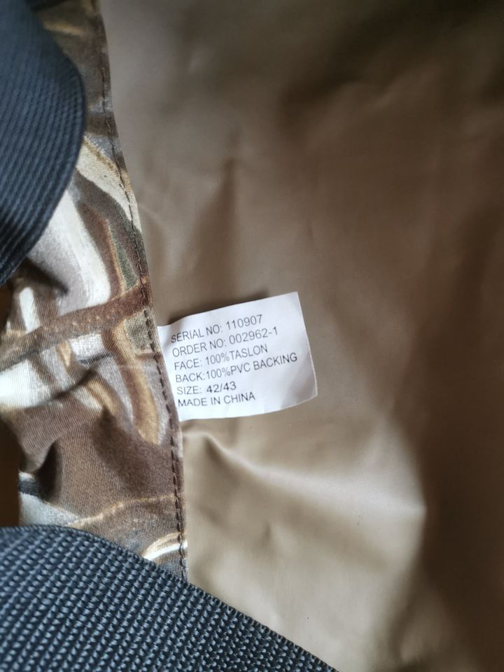 Prologic Taslan Wathose Camou Realtree Gr.42/43 Neu in Arnschwang