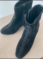 Gr 35 Buffalo Stiefelette schwarz Velourleder wie NEU Nordrhein-Westfalen - Mülheim (Ruhr) Vorschau