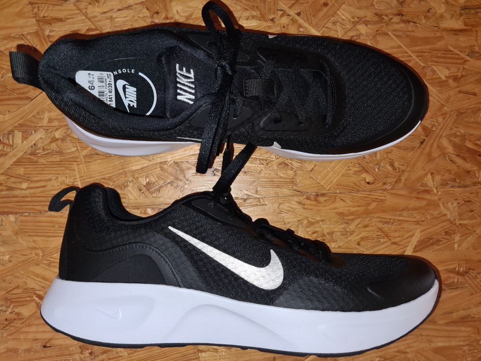 NIKE Wearallday Gr.45 Sneaker Herren black/white Laufschuhe Sport in Berlin