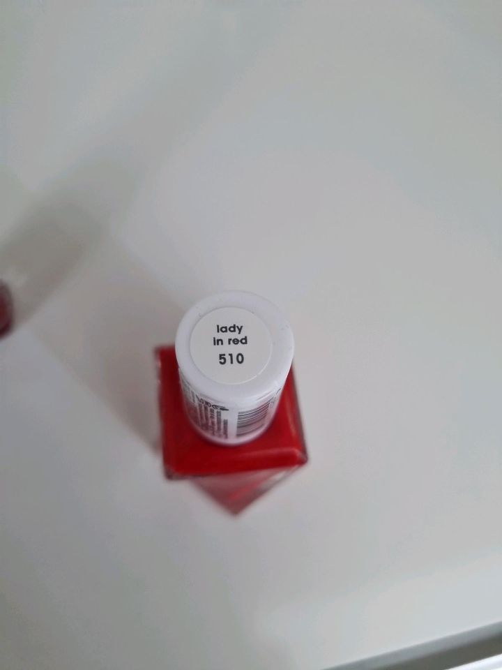 Essie Nagellack in Seedorf