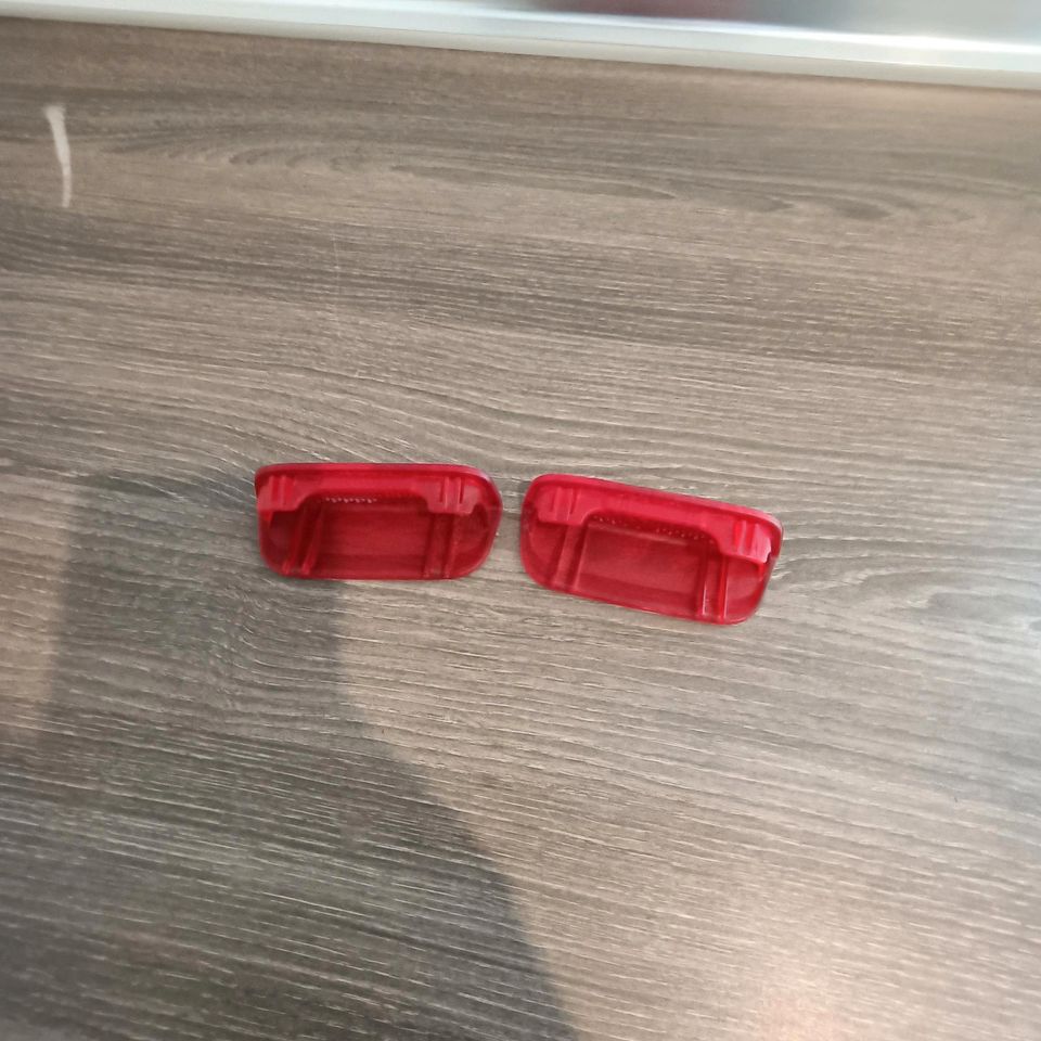 VW Eos 1F Türverkleidung Reflektor L&R Rot in Drochtersen