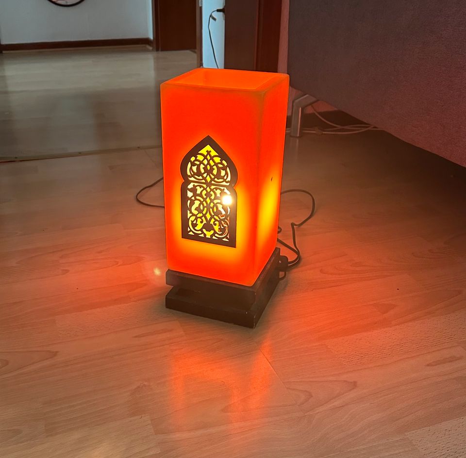 Orientalische Lampe aus Wachs in Essen