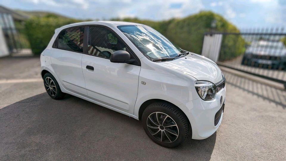 Renault Twingo Life SCe 70 in Bindlach