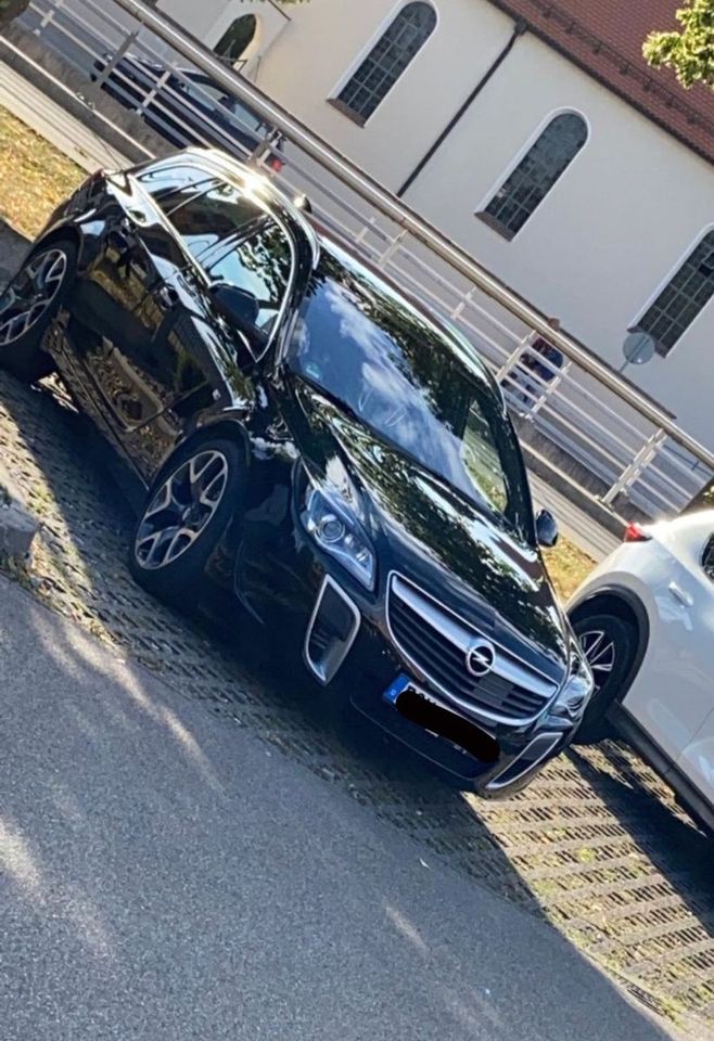 Opel Insignia OPC Unlimited in Asbach-Bäumenheim