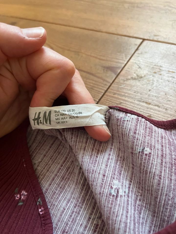 Langarmshirt H&M 170 in Dötlingen