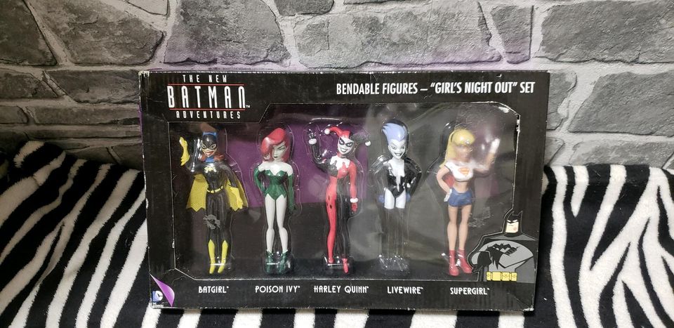 The new Batman Adventures Sammler Figuren Vintage Harley Quinn DC in Neuburg (Nordwestmecklenburg)