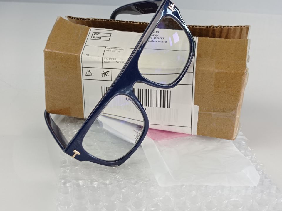 Tolle dunkelblaue extravagante Brille Lesebrille - neu unbenutzt in Sinzig
