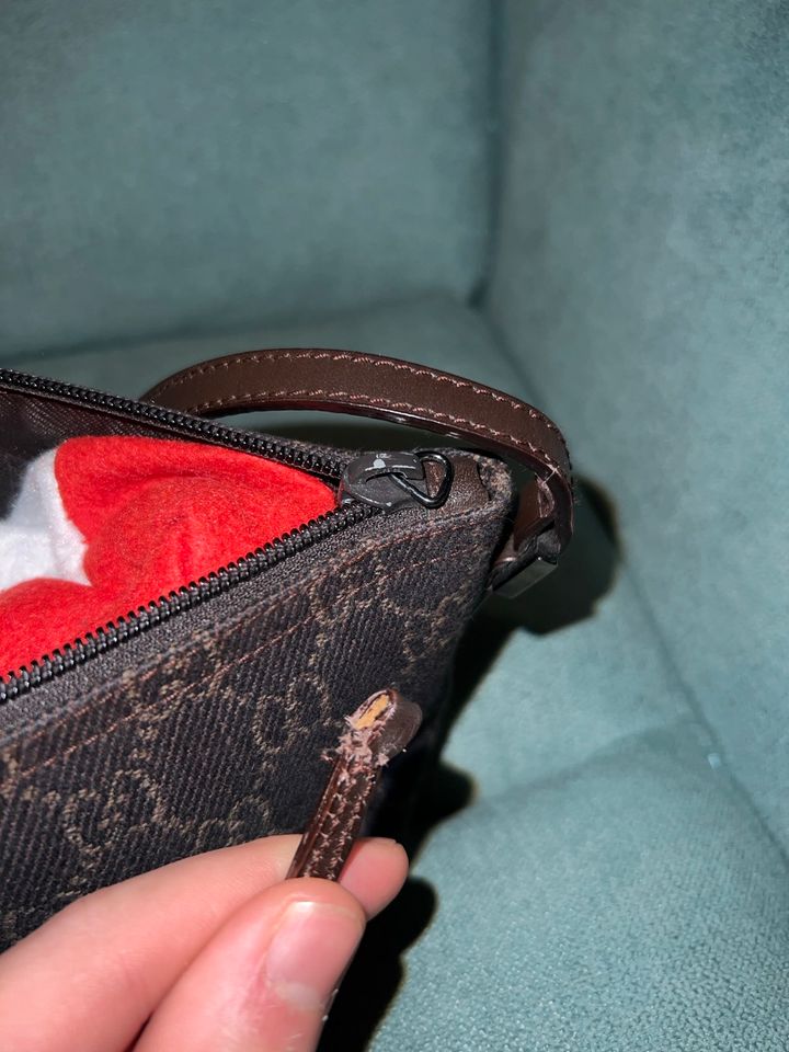 Gucci  Boat Pochette in Delingsdorf