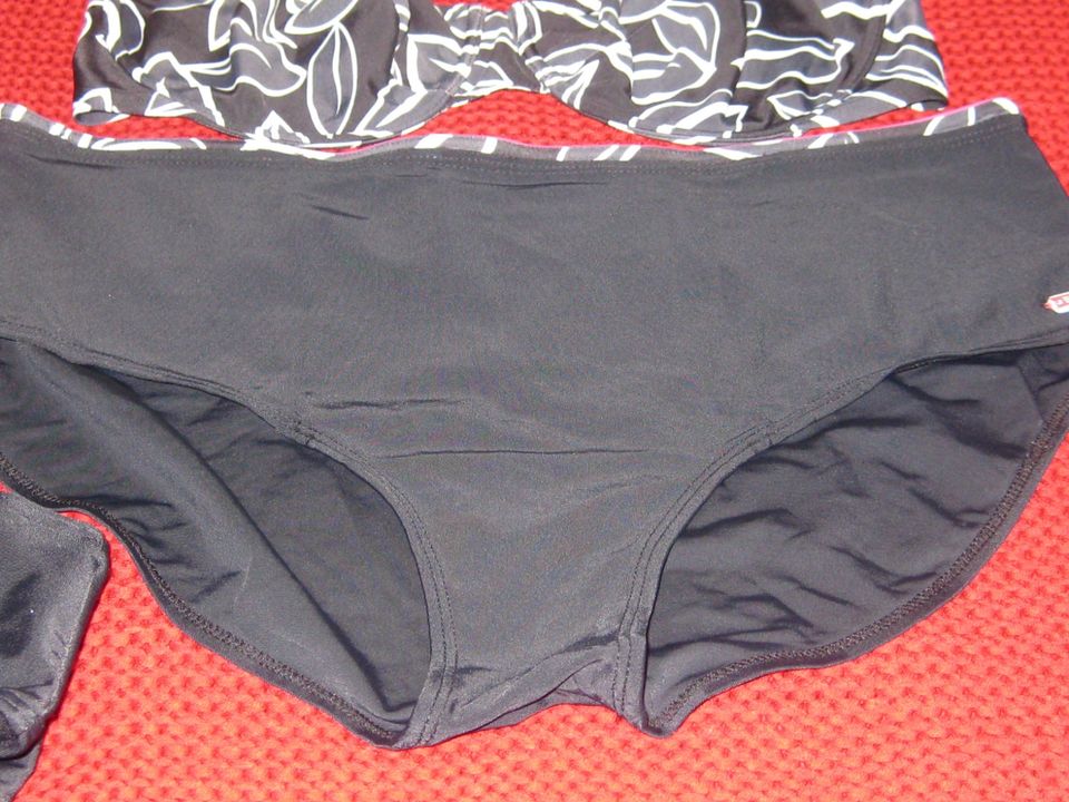 Esprit Bikini ; Größe 44 D in Boostedt