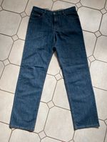 BRAX Herren Jeans CARLOS Gr. 35/34 NEUwertig Nordrhein-Westfalen - Herford Vorschau