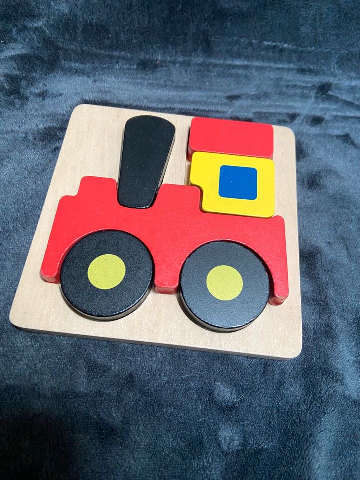 Playtive Holzpuzzle Lok Eisenbahn Lokomotive ab 1 Jahr in Thüringen - Suhl  | Holzspielzeug günstig kaufen, gebraucht oder neu | eBay Kleinanzeigen ist  jetzt Kleinanzeigen