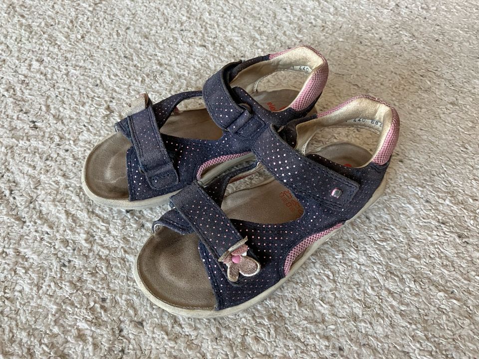 Sandalen 29 ❤️Elefanten❤️ Mädchen, Lila in Hamburg